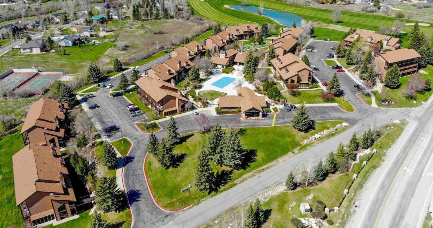 Wolf Creek Lodge Condo In Eden, Ut - Relaxing Mountain Retreat エクステリア 写真